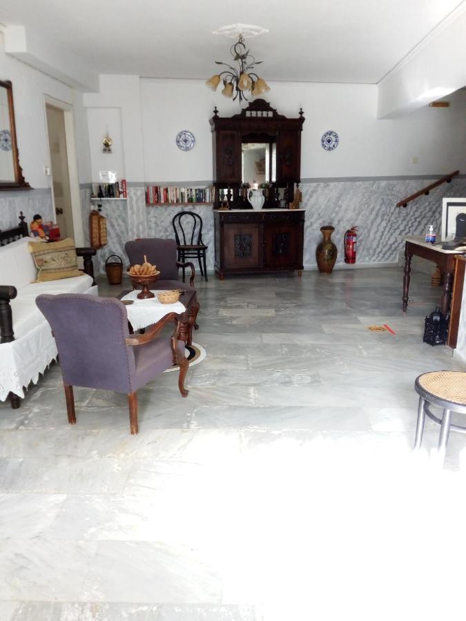 Agnes Rooms Kini Exterior photo