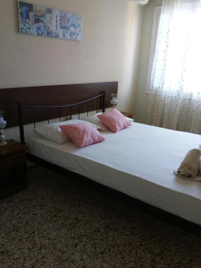 Agnes Rooms Kini Exterior photo